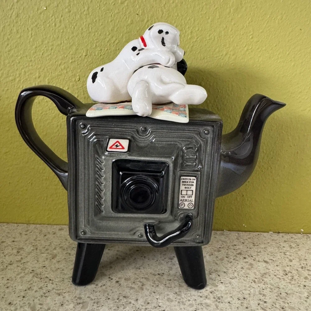 Disney 101 Dalmatians Teapot by Paul Cardew 1996 Limited‎ Edition #1793